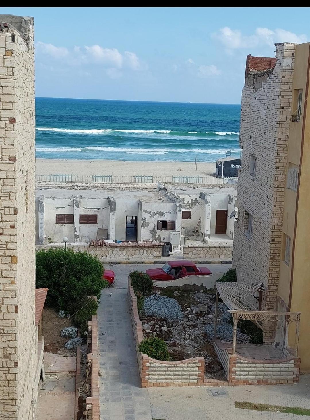 Isis Shahrazad Sea View In